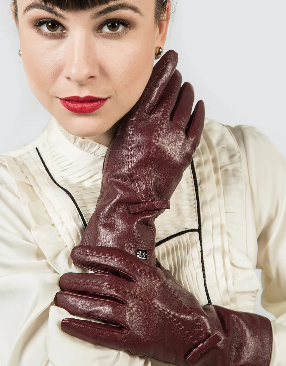 Bow Design Leather Gloves