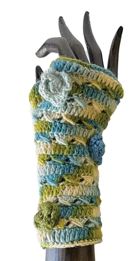Handwarmers Floral Crochet Details