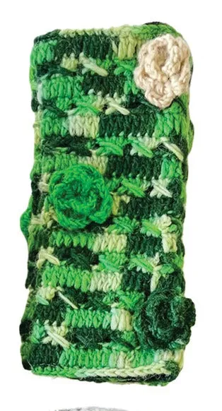 Handwarmers Floral Crochet Details