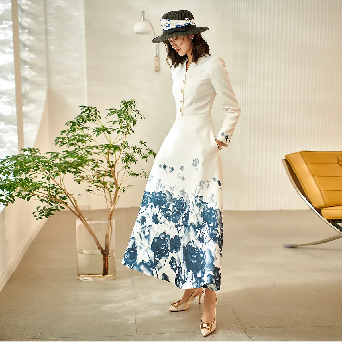 High-end fall long sleeve v-neck print retro dress- Adia