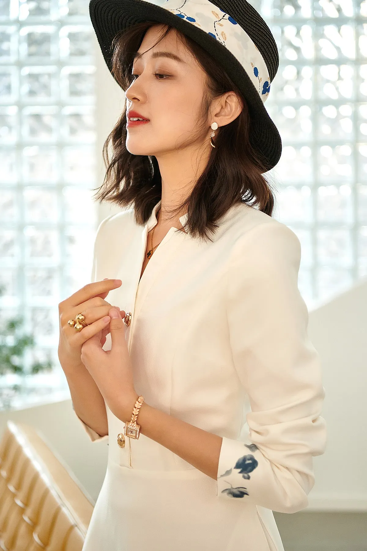 High-end fall long sleeve v-neck print retro dress- Adia